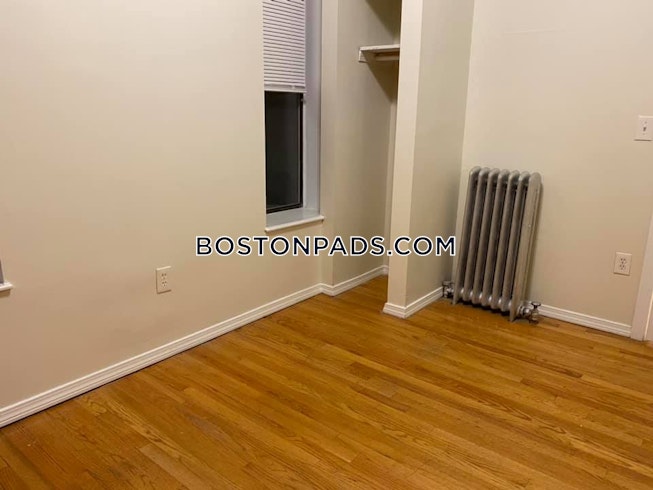 Boston - $3,300+ /mo