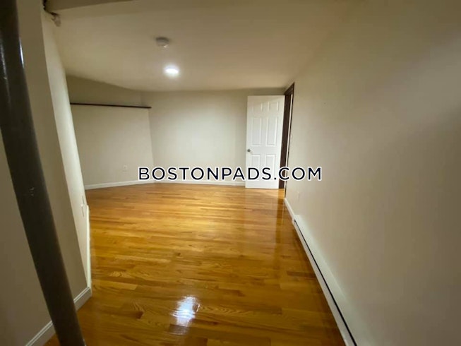 Boston - $3,500+ /mo