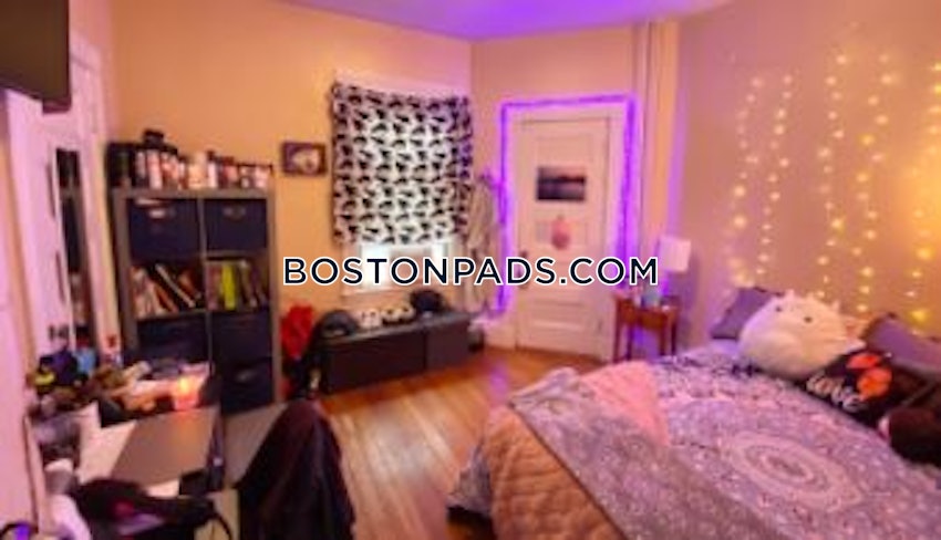 BOSTON - MISSION HILL - 4 Beds, 1 Bath - Image 8