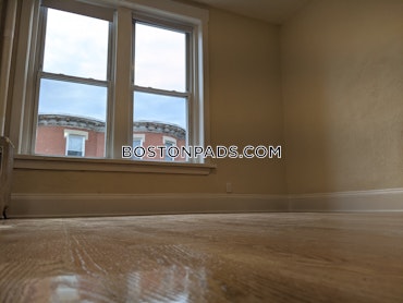 Boston - 3 Beds, 1 Baths