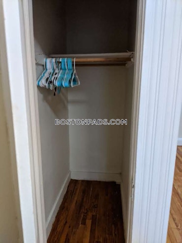 Boston - 1 Beds, 1 Baths