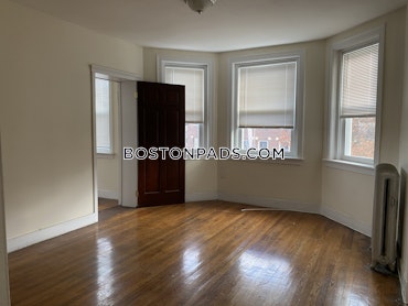 Boston - 3 Beds, 1 Baths