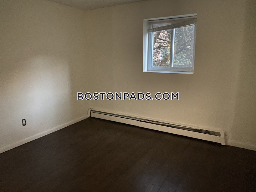 BROOKLINE - CHESTNUT HILL - 2 Beds, 1 Bath - Image 12