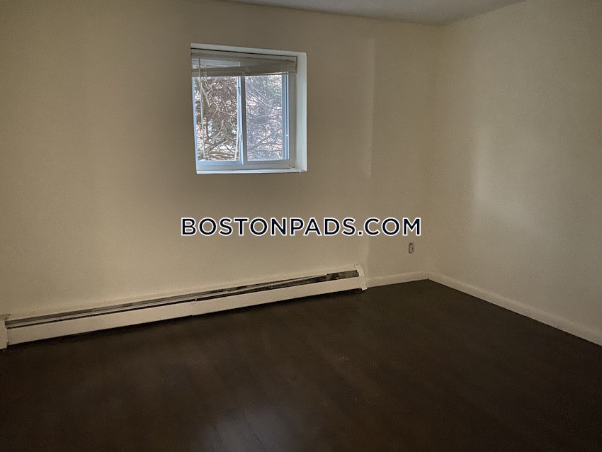 BROOKLINE - CHESTNUT HILL - 2 Beds, 1 Bath - Image 10