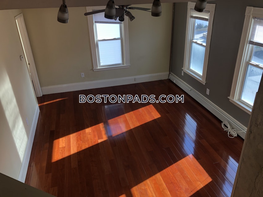 SOMERVILLE - EAST SOMERVILLE - 3 Beds, 1 Bath - Image 16