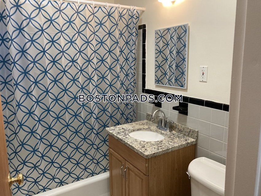 BROOKLINE- COOLIDGE CORNER - 2 Beds, 1 Bath - Image 15