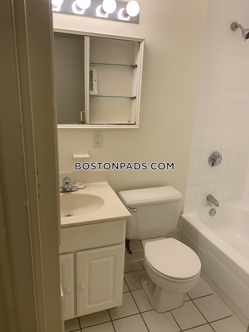 BROOKLINE- BOSTON UNIVERSITY - 3 Beds, 1.5 Baths - Image 13