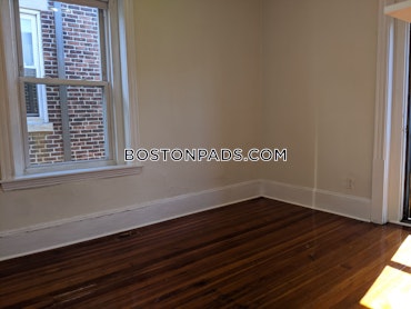 Brookline - 2 Beds, 1 Baths