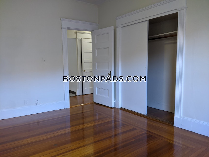 BROOKLINE- WASHINGTON SQUARE - 1 Bed, 1 Bath - Image 28