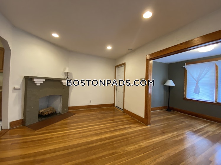 South Crescent Circuit, Boston