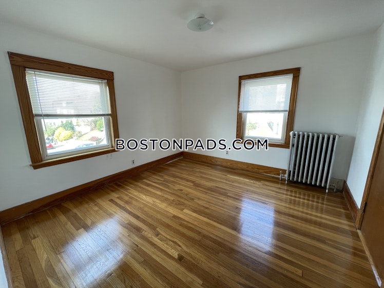 South Crescent Circuit, Boston