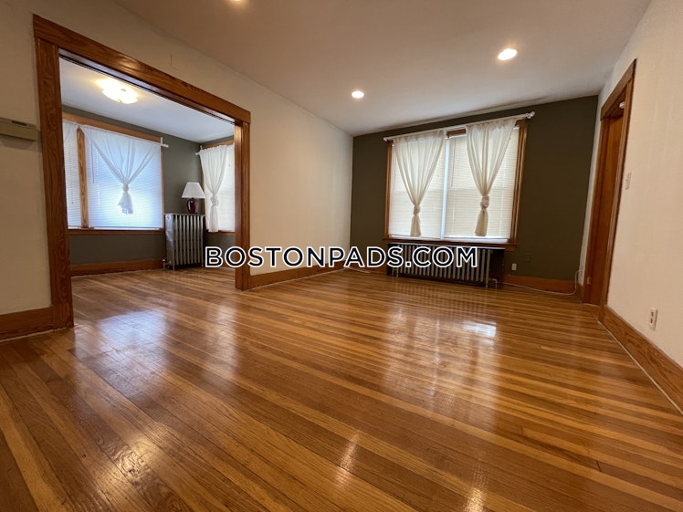 South Crescent Circuit, Boston