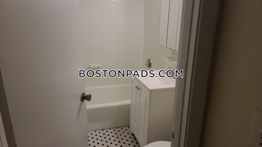 WATERTOWN - 2 Beds, 2 Baths - Image 11