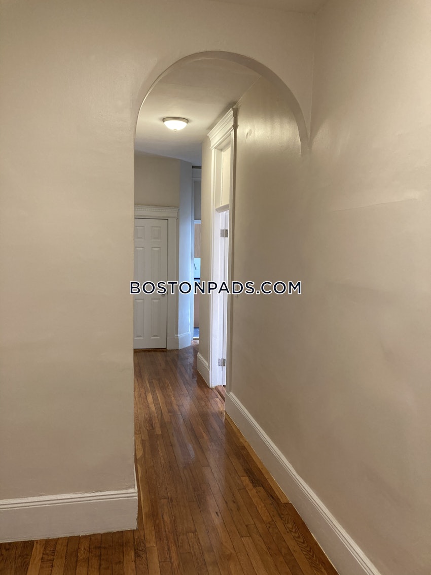 BOSTON - ALLSTON - 2 Beds, 1 Bath - Image 8