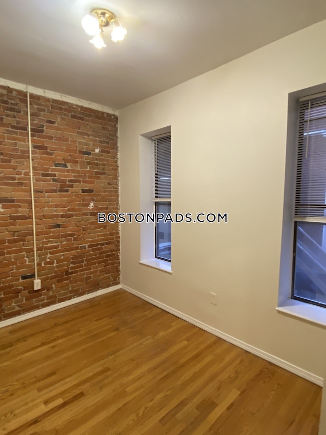Boston - $3,300+ /mo