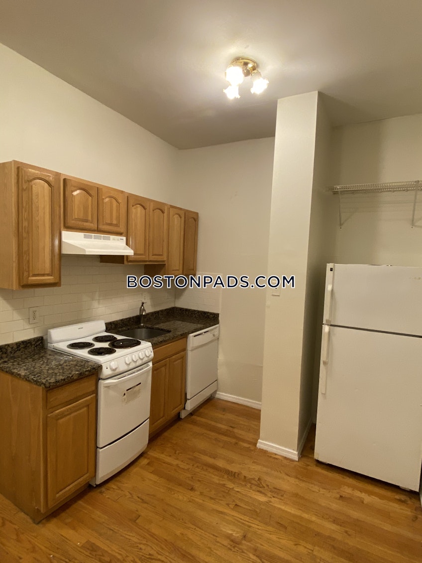 Boston - $3,300+ /month
