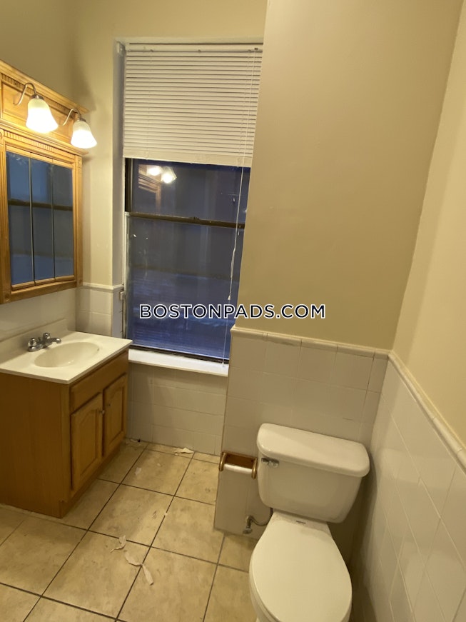 Boston - $3,300+ /mo