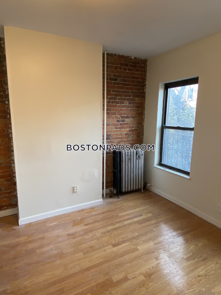 Boston - $4,600+ /month