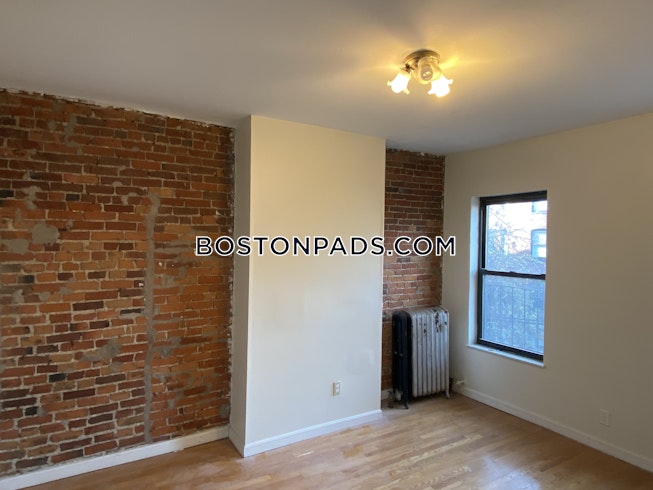 Boston - $4,600+ /mo