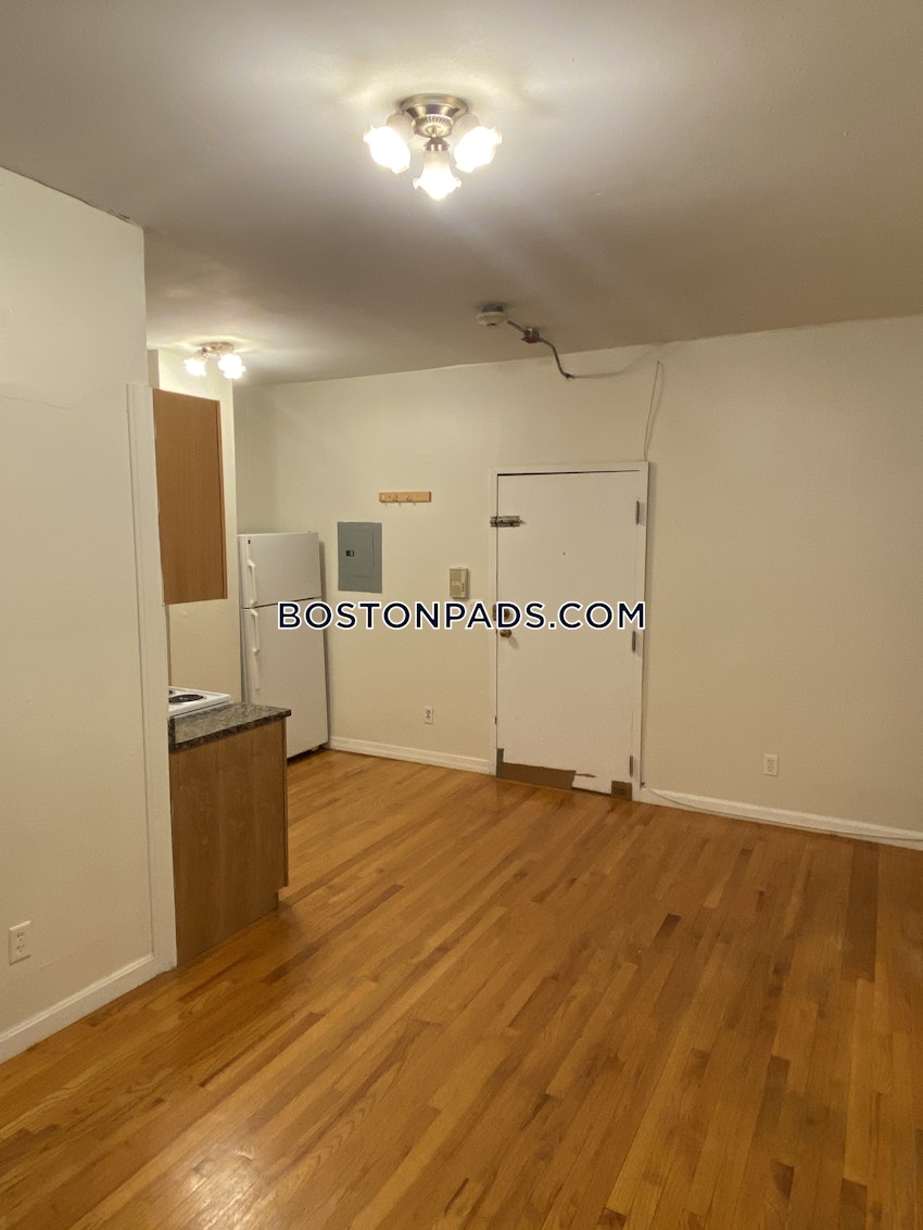 BOSTON - FENWAY/KENMORE - 2 Beds, 1 Bath - Image 8