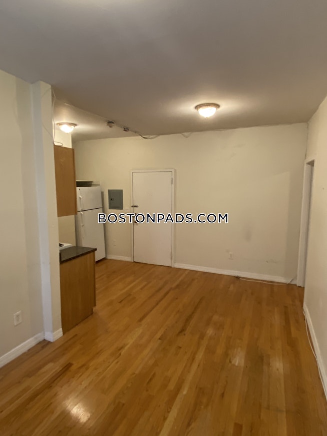 Boston - $3,400+ /mo