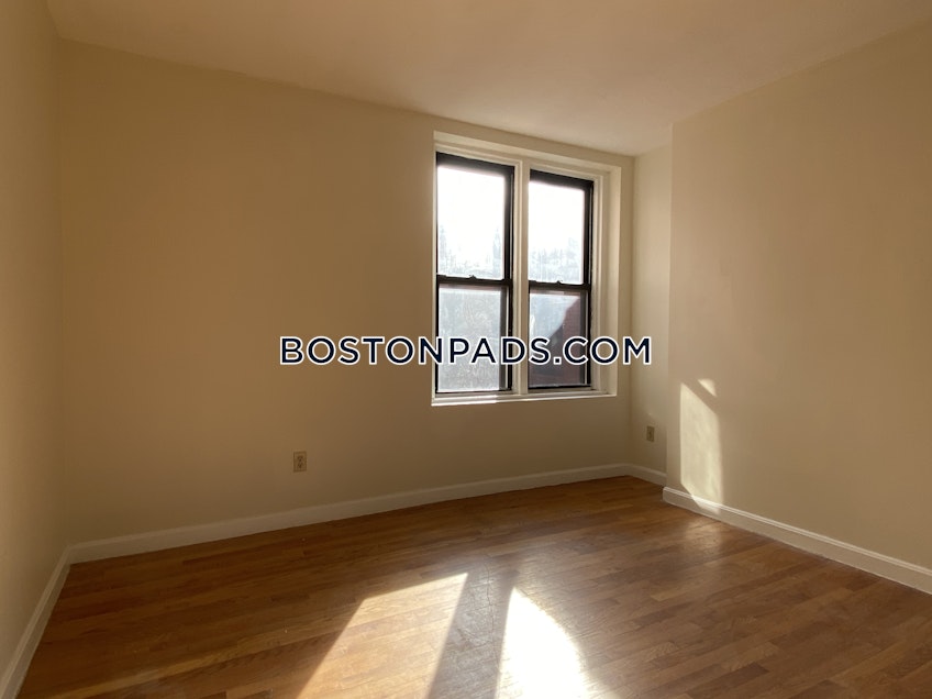 Boston - $4,650+ /month