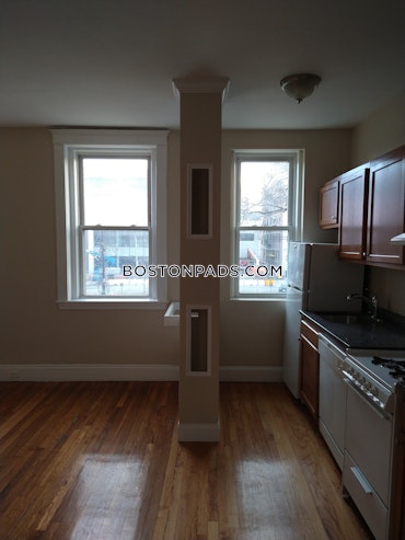 Boston - 0 Beds, 1 Baths