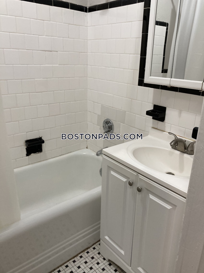 BROOKLINE- COOLIDGE CORNER - Studio , 1 Bath - Image 23