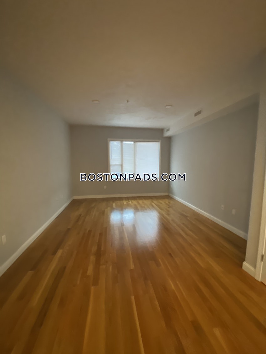 BOSTON - DORCHESTER - CENTER - 1 Bed, 1 Bath - Image 1