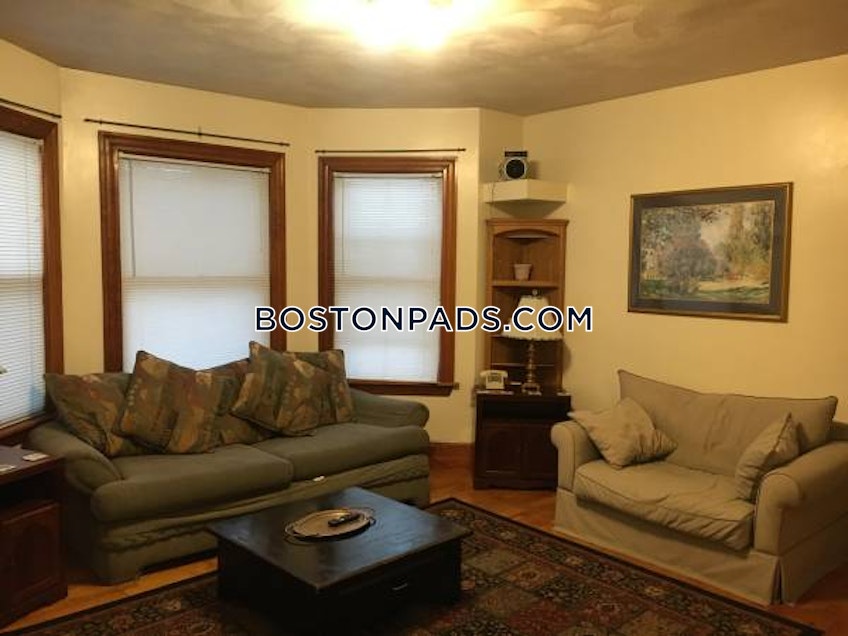 Boston - $3,600+ /month