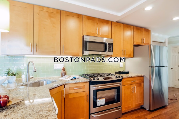 Maverick St., Boston