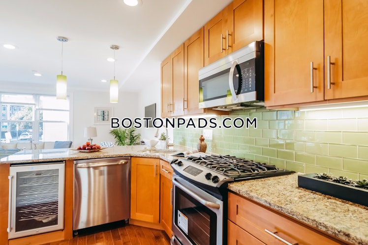 Maverick St., Boston