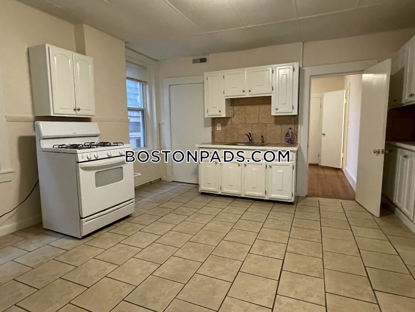 REVERE - 1 Bed, 1 Bath - Image 1