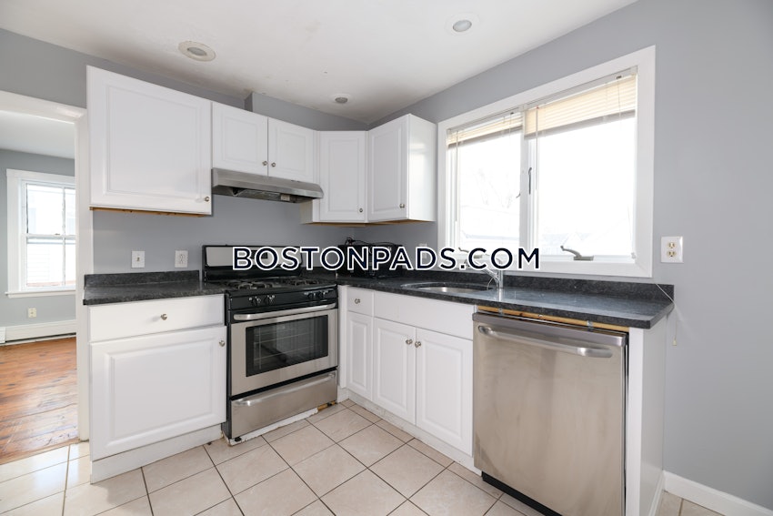 SOMERVILLE - UNION SQUARE - 3 Beds, 1 Bath - Image 1