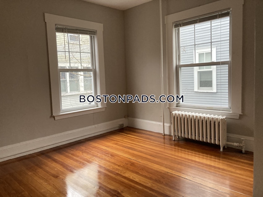 CAMBRIDGE - PORTER SQUARE - 2 Beds, 1 Bath - Image 5