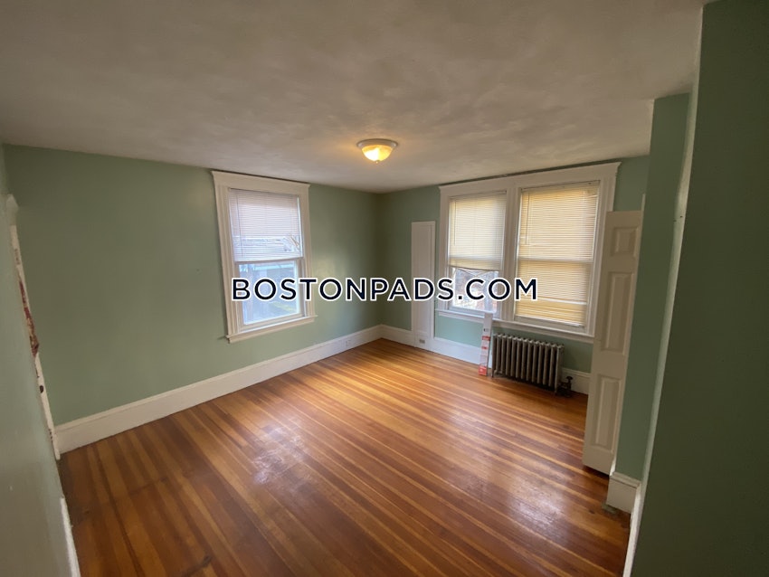 BOSTON - BRIGHTON - CLEVELAND CIRCLE - 4 Beds, 2 Baths - Image 6