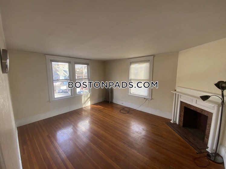 Strathmore Rd., Boston