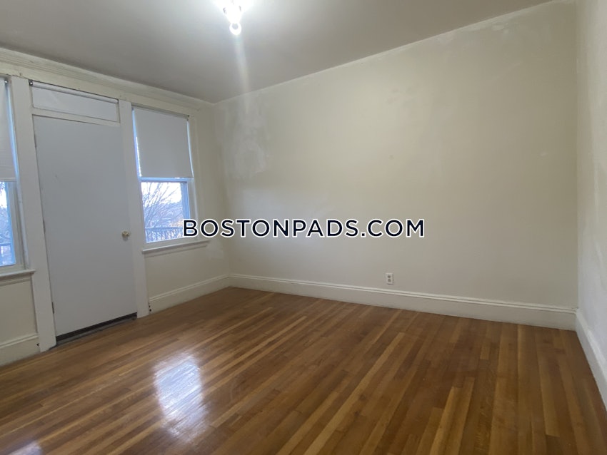 BOSTON - BRIGHTON- WASHINGTON ST./ ALLSTON ST. - 2 Beds, 1 Bath - Image 3