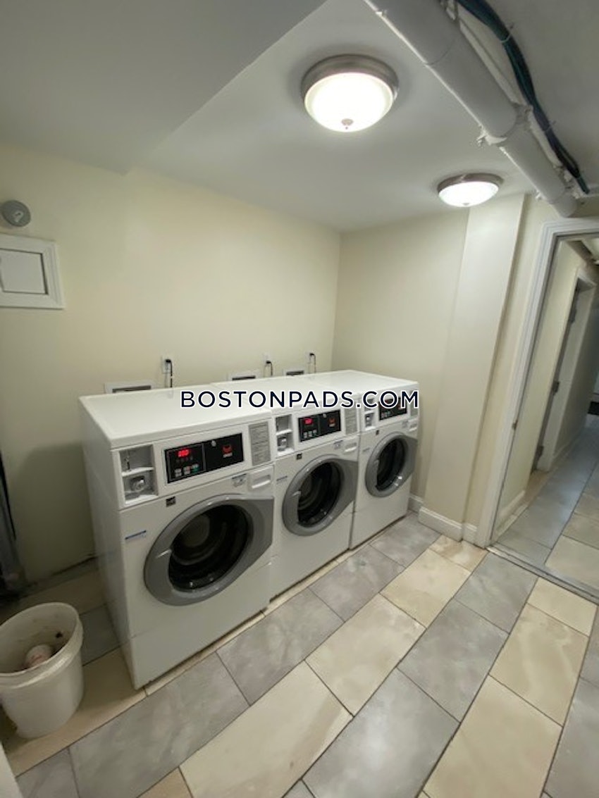 BOSTON - NORTHEASTERN/SYMPHONY - 4 Beds, 1.5 Baths - Image 5