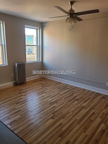 Boston - 0 Beds, 1 Baths