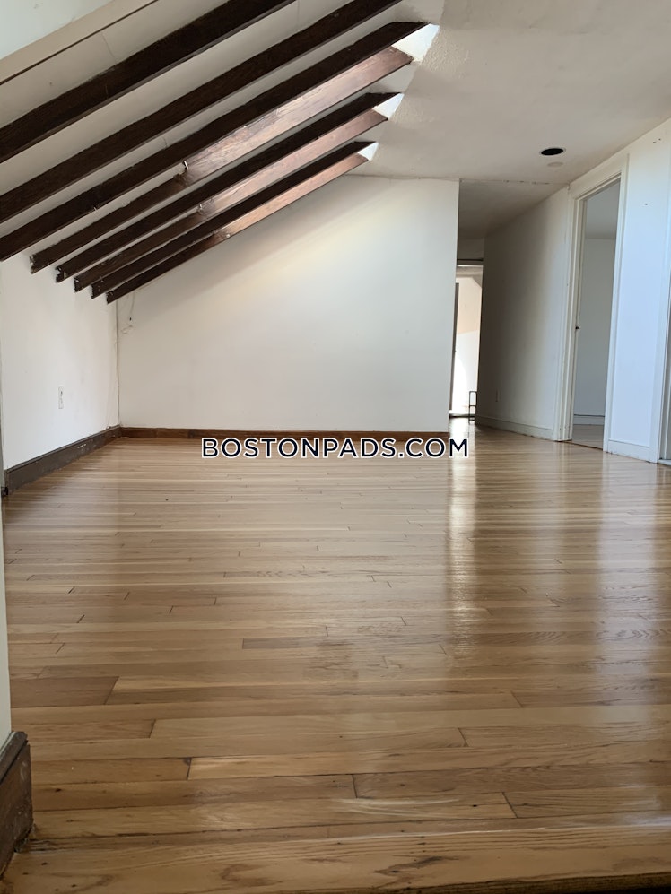 Greylock Rd., Boston