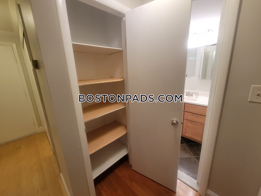 BOSTON - BRIGHTON - OAK SQUARE - 1 Bed, 1 Bath - Image 7