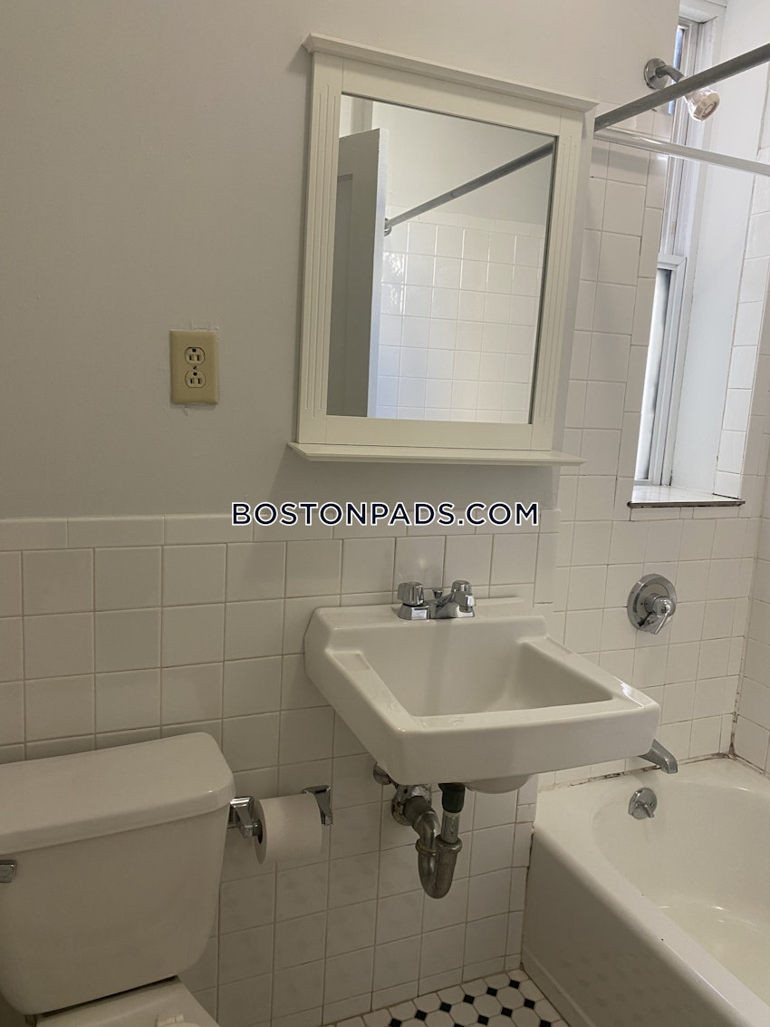 BOSTON - MISSION HILL - 1 Bed, 1 Bath - Image 12