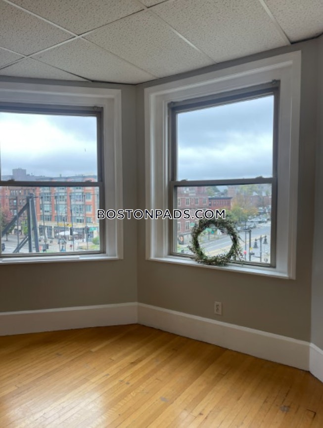 Boston - $3,200+ /mo