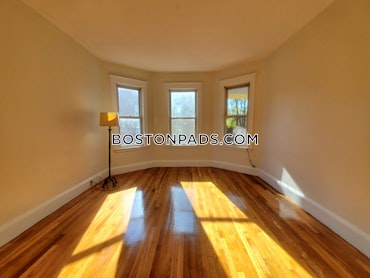 Boston - 3 Beds, 1 Baths