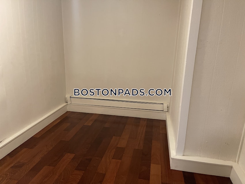 BOSTON - ALLSTON - 6 Beds, 2 Baths - Image 39