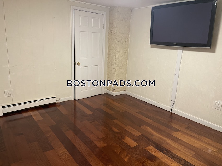 BOSTON - ALLSTON - 5 Beds, 2 Baths - Image 75