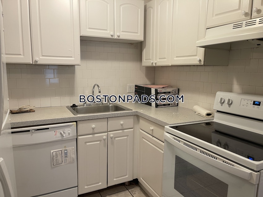 BOSTON - ALLSTON - 5 Beds, 2 Baths - Image 4