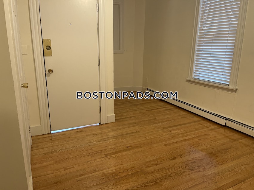 BOSTON - ALLSTON - 6 Beds, 2 Baths - Image 72