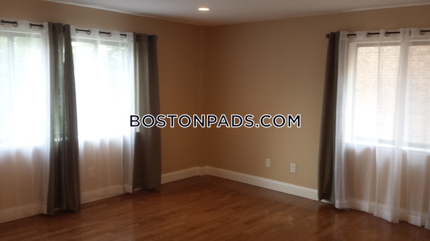 BOSTON - BRIGHTON - CLEVELAND CIRCLE - 3 Beds, 1.5 Baths - Image 6